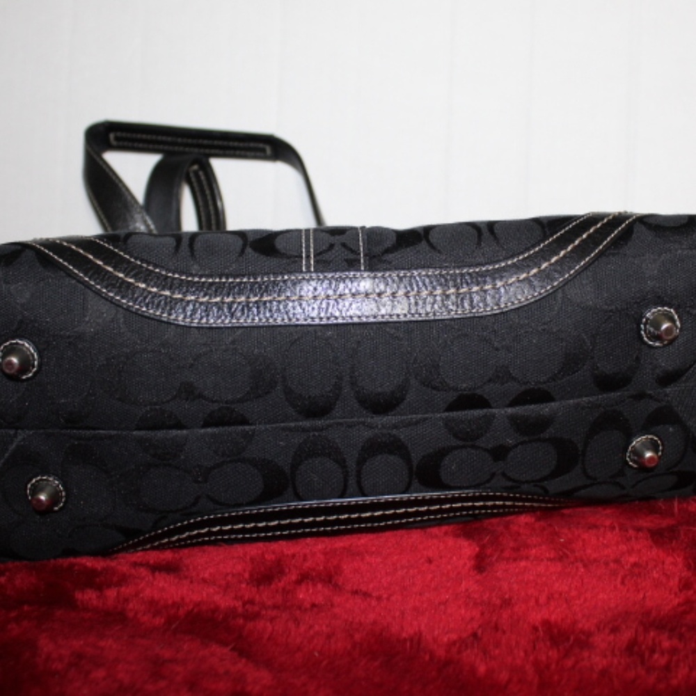 ⭐️CLEARANCE SALE⭐️👜HOST PICK👜 COACH Black Canvas & Leather Satchel - Picture 9 of 11